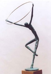 Ballerino con cerchio '04 bronzo h cm45